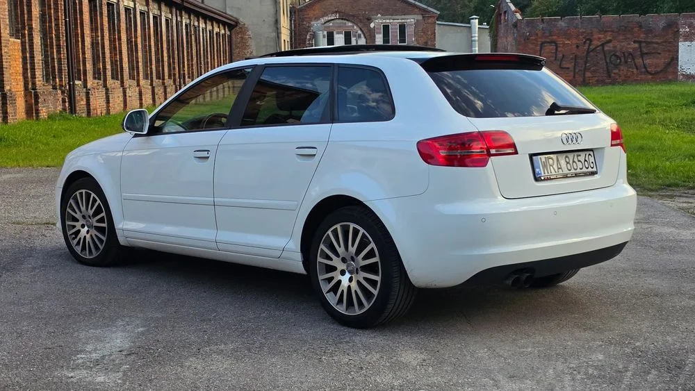 Audi A3 Sportback Audi A3 Sportback 1.8 T – Panorama – Skóra – Bixenon – Bezwypadkowy – zdjęcie 4
