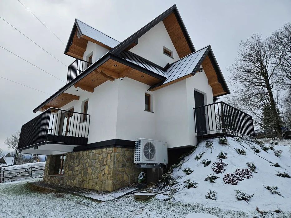 Domek w górach z Jacuzzi na Wyłączność Cisza Piękne Widoki na Góry – zdjęcie 4