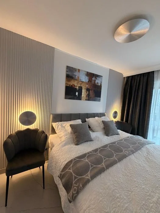Apartament Luksusowy z Wifi na Workation lub Romantyczny Weekend Spa – zdjęcie 5