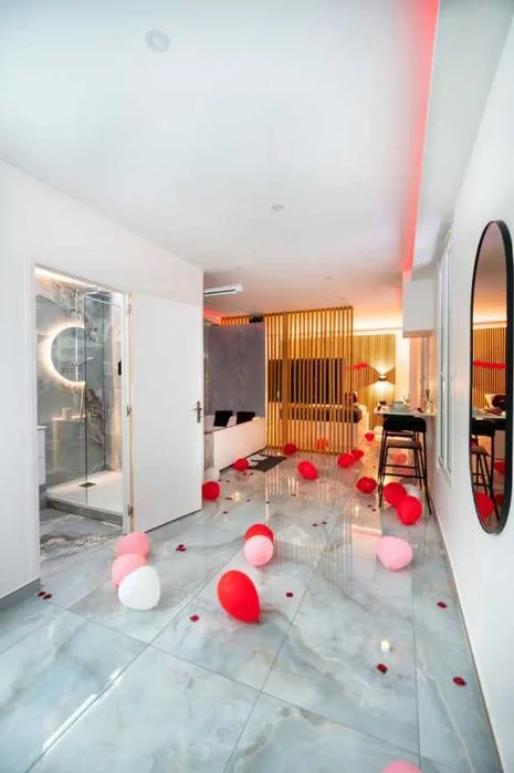 Elegancki i romantyczny apartament – prywatne jacuzzi – zdjęcie 2