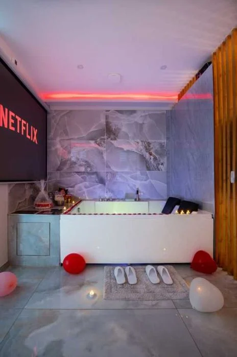 Elegancki i romantyczny apartament – prywatne jacuzzi – zdjęcie 9