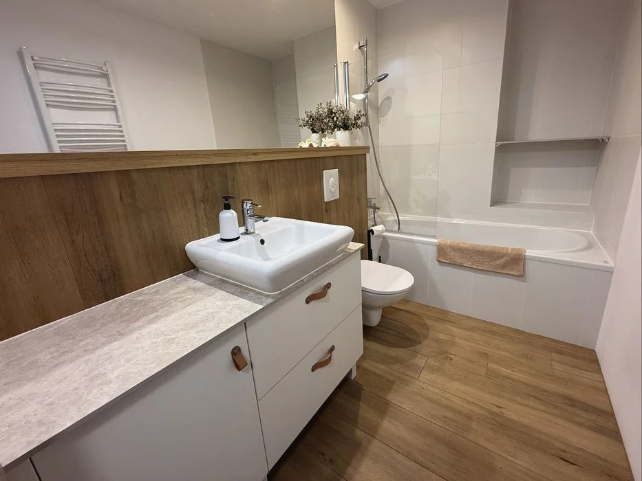 APARTAMENTY Noclegi nad morzem w Hotelu Maloves przy plaży BEZPOŚREDNIO – zdjęcie 2