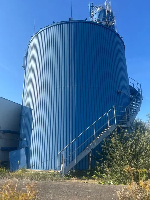 Zbiornik stalowy 860 m3 ocieplony , Okazja !