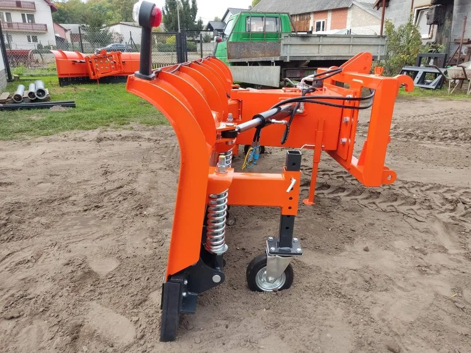 Mocny pług do śniegu z hydrauliką do tuza tura Metal-Technik 2.6-3.0m – zdjęcie 4
