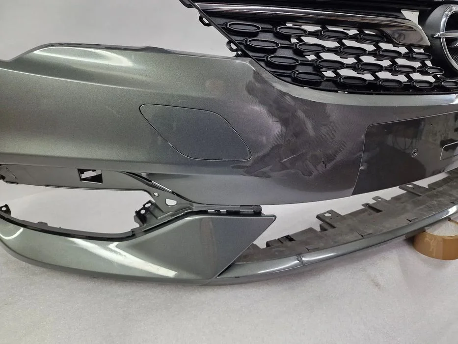 Opel Astra K V 5 Lift 18- Zderzak Przedni Przód + Kompletna Atrapa , Bez Pdc I Sprysków , Nr 39130492 , Nr Aukcji Nz1013 – zdjęcie 4