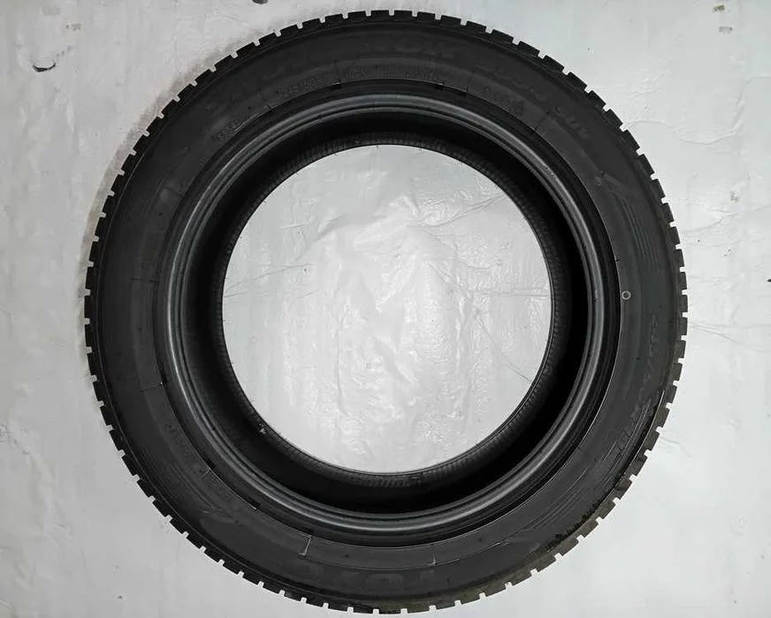 Komplet opon zima Toyo Snowprox S954 SUV 245/50/ R19 nr mag. 0/942 – zdjęcie 3