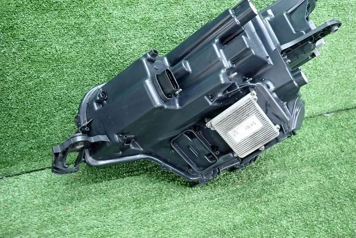 SKODA KODIAQ CRYSTAL LIGHTING LIFT 21- reflektor prawy lampa prawa – zdjęcie 9