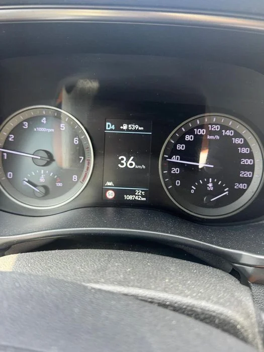 Hyundai Tucson Idealny, serwisowany, piękny, Warszawa, niski przebieg wysoka cena. – zdjęcie 2