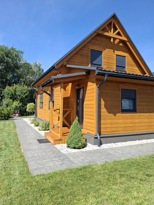 Bursztynowa Przystań jez. Wojnowskie, dom dla 6 - 8 -10 osób jacuzzi sauna pomost