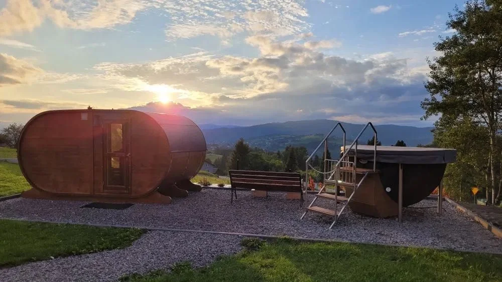 Dom domek w górach, domek z jacuzzi, willa strefa SPA (balia sauna) Beskidy Góry Ferie Święta noclegi
