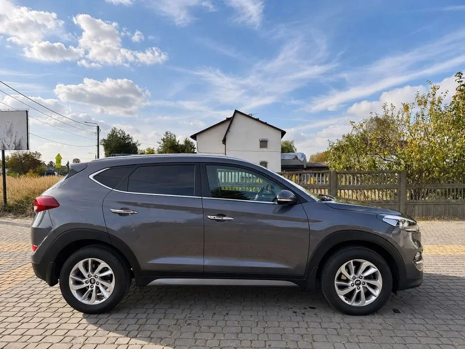 Hyundai Tucson 1.7 CRDI 116 KM – 139 000 km – Kamera – Klimatyzacja dwustrefowa – zdjęcie 4