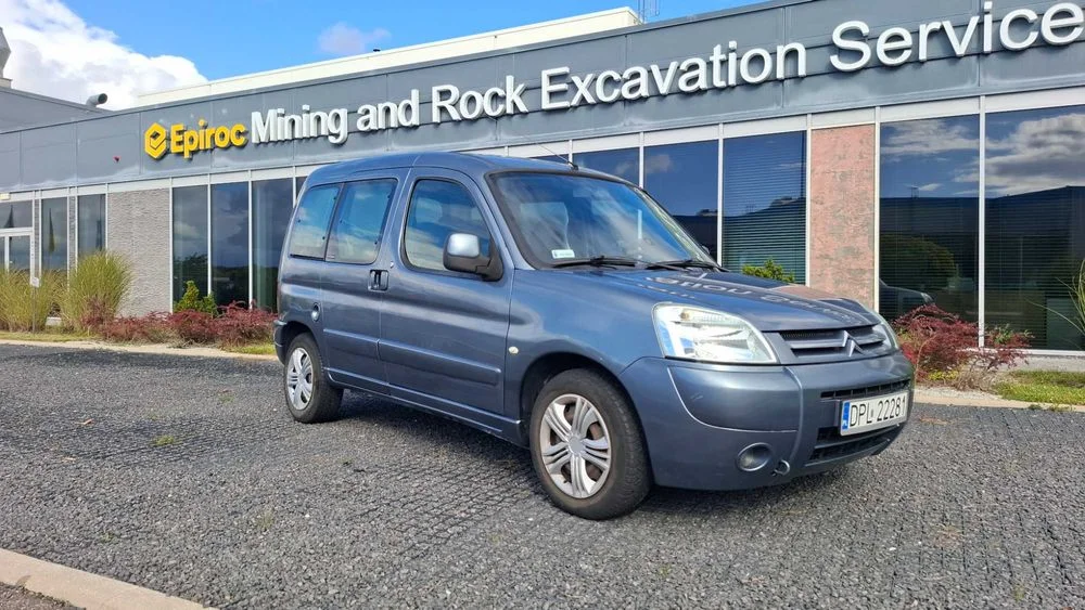 Citrone berlingo, 1.6 hdi ,90 km!2006 rok !dobry stan ! Beż rdzy ! – zdjęcie 2