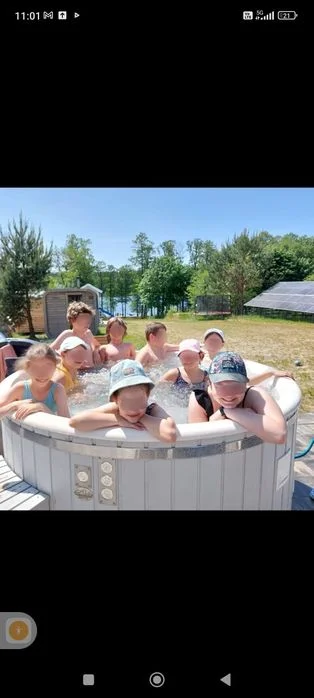 Całoroczny dom nad jeziorem SEN MAZUR z sauną, jacuzzi ,własną plażą – zdjęcie 12