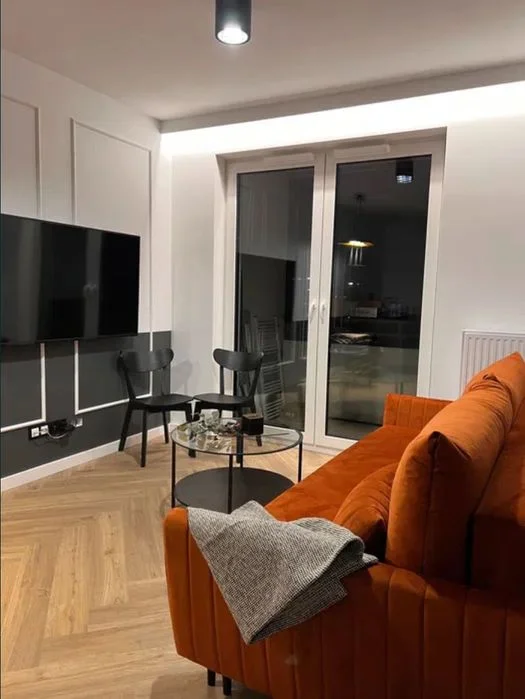 Romantyczny apartament z jacuzzi i dużym łóżkiem we Wrocławiu M35 – zdjęcie 6