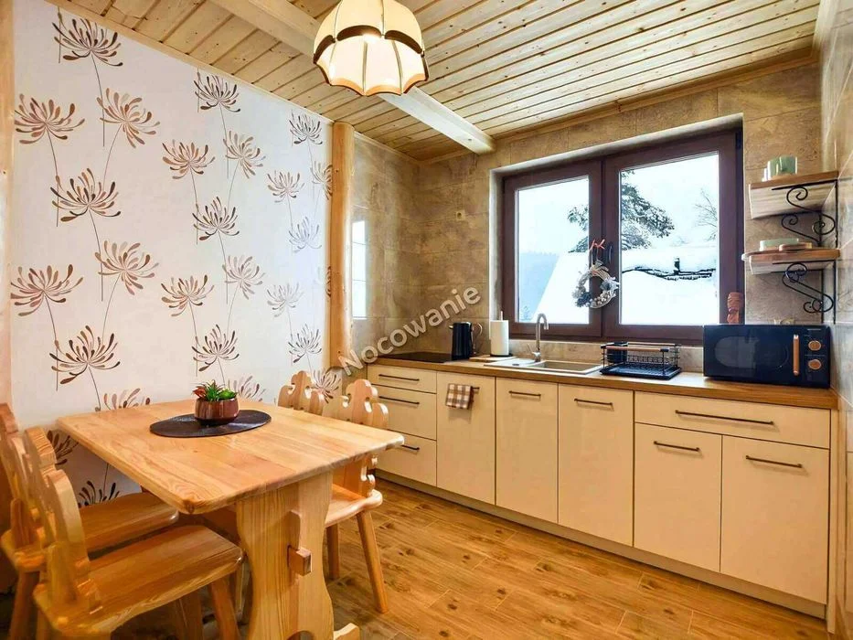 Domki Noclegi Jacuzzi SPA Sauna Basen, Bieszczady, Solina, Ustrzyki Dolne, Polańczyk Domek Nocleg Dworek, Arłamów Lesko Sanok Przemyśl Łowienie Ryb – zdjęcie 7