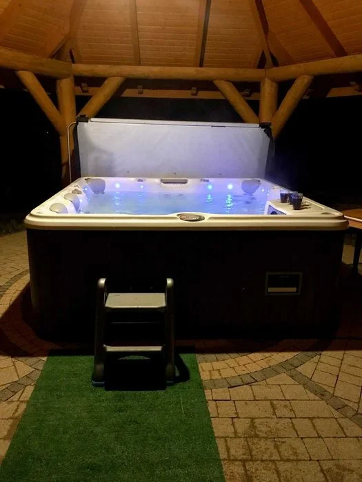 Domki Noclegi Jacuzzi SPA Sauna Basen, Bieszczady, Solina, Ustrzyki Dolne, Polańczyk Domek Nocleg Dworek, Arłamów Lesko Sanok Przemyśl Łowienie Ryb – zdjęcie 2