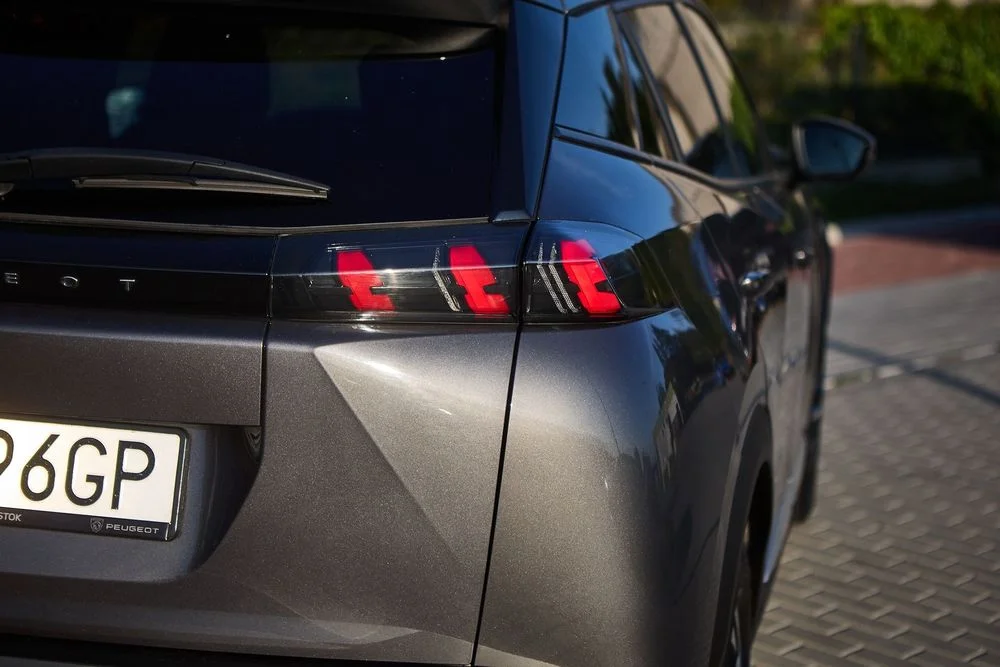 Peugeot 2008 Peugeot 2008 Allure Pack 1.2 PureTech 130 KM – zdjęcie 2