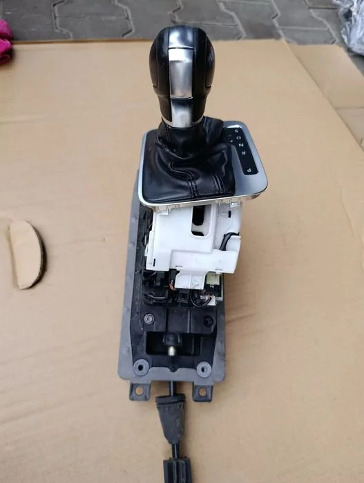 Vw Touareg Ii 2 7P Wybierak Lewarek Zmiany Biegów Automat 7P1713041C – zdjęcie 6