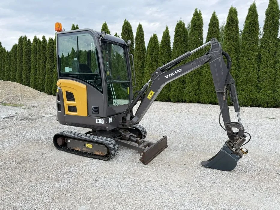 Volvo EC18D EC 18 D / Z NIEMIEC / PIĘKNA / POWERTILT / 2017 ROK / ORYGINAŁ / 15 16 17 20 22 301.6 301.8 VIO PC KX 018 19C 16C 18-3 Minikoparka JCB Bobcat Kubota Yanmar Komatsu CAT Hitachi – zdjęcie 3
