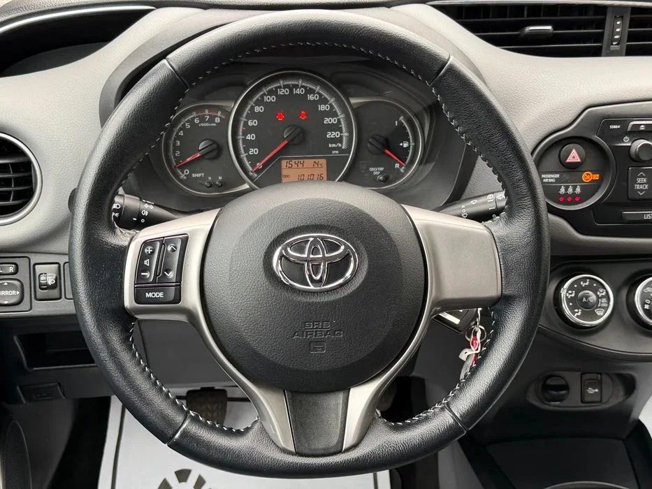 Toyota Yaris salon Polska, czujniki parkowania – zdjęcie 5