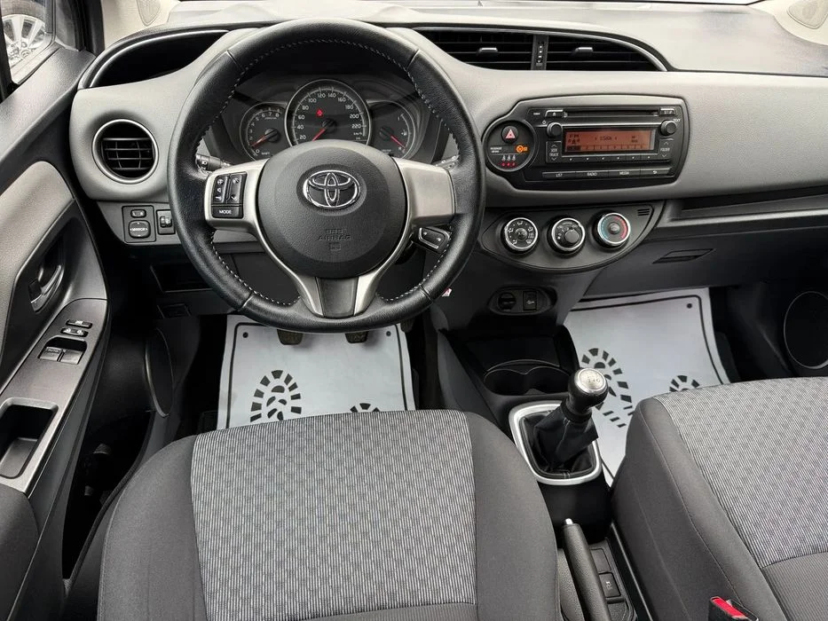 Toyota Yaris salon Polska, czujniki parkowania – zdjęcie 4