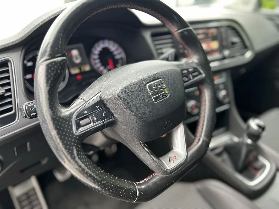 Seat Leon FR ‼ niski przebieg ‼2.0 TDI Manual ‼Osoba prywatna – zdjęcie 8