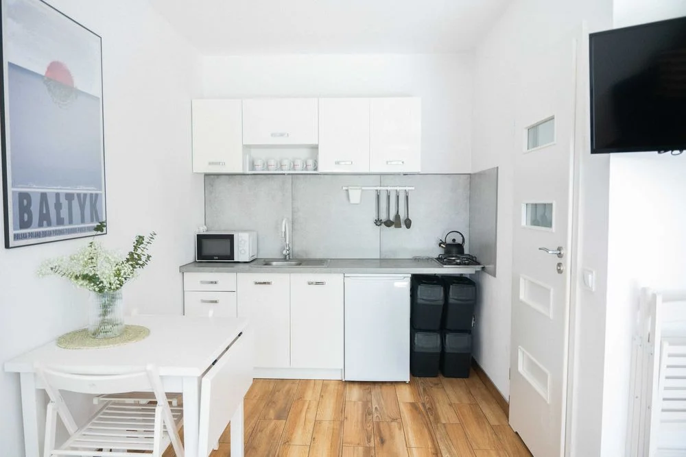 Noclegi dla Firm Hostel хостел Tanie Kwatery Pracownicze – Faktura Vat – WIFI – Parking – Domki 2-4 osobowe – Domek E – zdjęcie 4