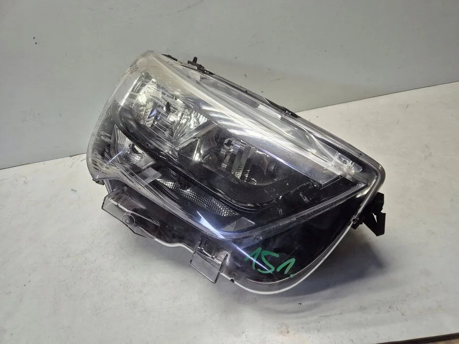 Uszkodzona Lampa Opel Combo E 9816825480 Reflektor Prawa Strona – zdjęcie 3