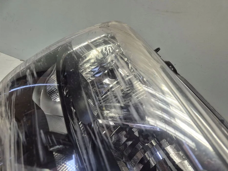 Uszkodzona Lampa Opel Combo E 9816825480 Reflektor Prawa Strona – zdjęcie 4