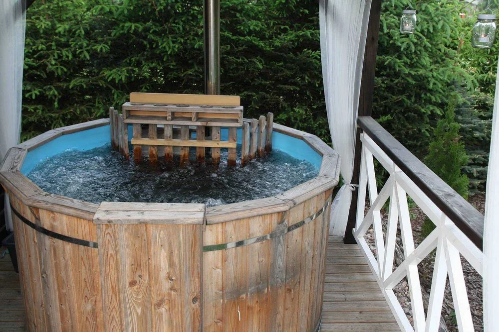 Domek Marta, Domki U Marty w Wielu na Kaszubach, jezioro,Wiele,Kaszuby, jezioro Wielewskie, nocleg na Kaszubach, domki, balia, sauna, jacuzzi – zdjęcie 3