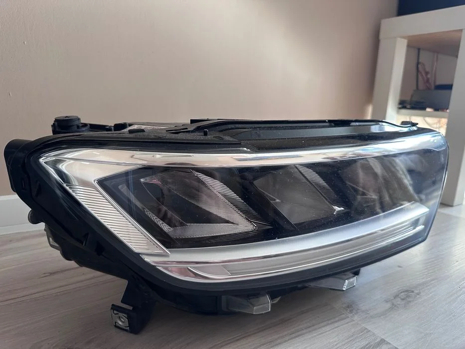 VW T-Roc Lift – prawy reflektor LED 2GA 941 006 F – zdjęcie 2