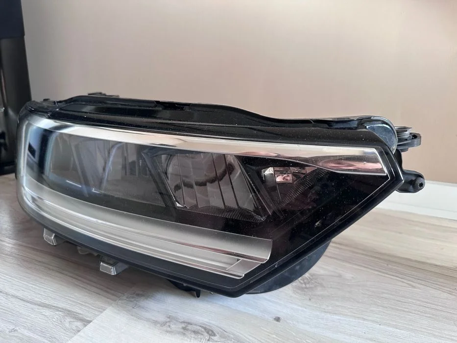 VW T-Roc Lift – prawy reflektor LED 2GA 941 006 F – zdjęcie 3