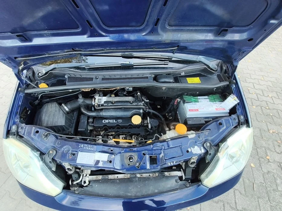 Meriva 1.6 8v Nowe sprzęgło Sprawna klimatyzacja Zimówki HAK – zdjęcie 7