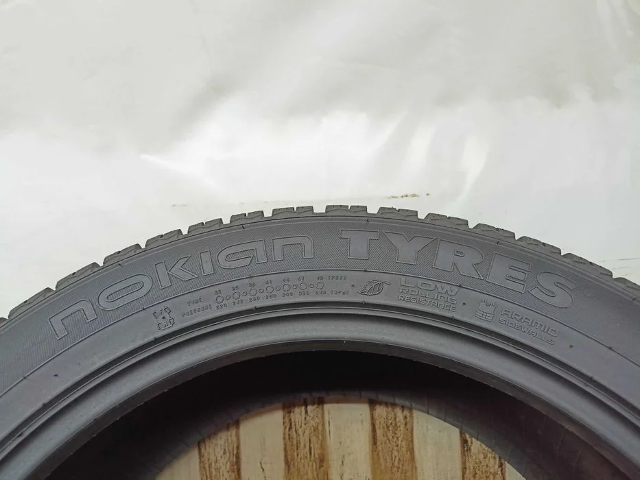 Nokian WR SUV 4 255/45/19 20r. 104V 8,6mm Jak Nowa (6630) – zdjęcie 2