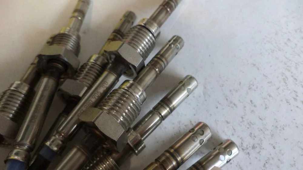 Czujnik temperatury spalin VwAG 03L906088BQ NOWY – zdjęcie 2