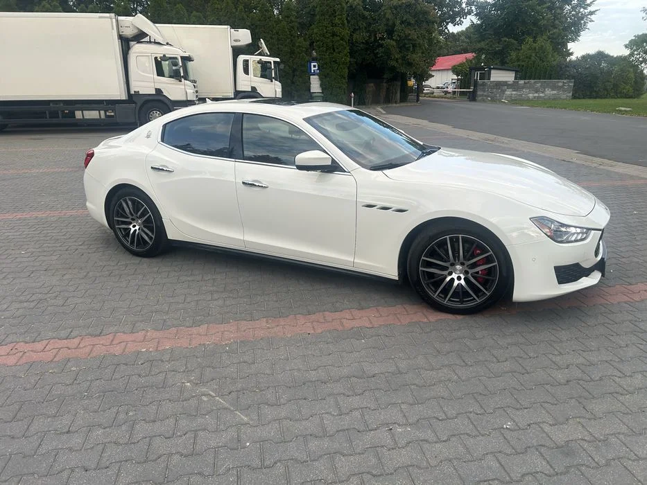 Maserati Ghibli 2018 /3.0 v6/430 km/SQ4 – zdjęcie 2