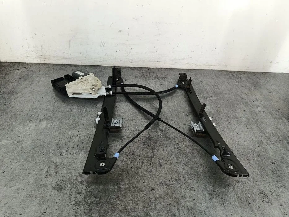 Podnośnik Szyby Prawy Przód Altea Xl 5P0837402N 1K0959792M F005S00295