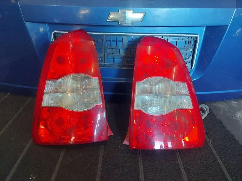 Klapa Bagażnika + Lampy Chevrolet Nubira Iii J200 Kombi 26V Id: 238939 – zdjęcie 2