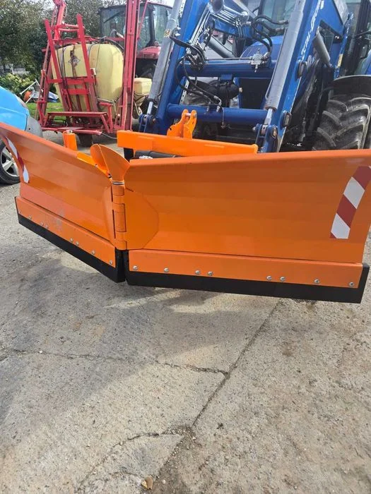 Pług do śniegu strzałka Volant hydrauliczny składany euro tuz 2,5-3,2m – zdjęcie 4
