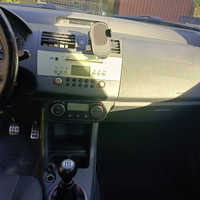 Suzuki Swift Swift – zdjęcie 8