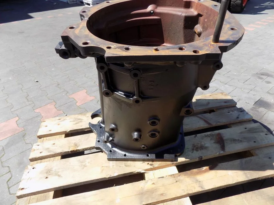 Massey Ferguson 6480 6465 6475 7618 7480 zwolnica tył obudowa mostu skrzyni – zdjęcie 7