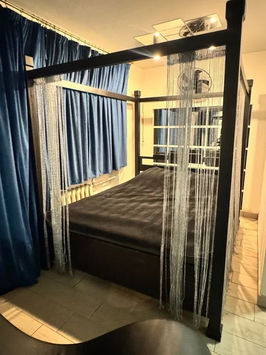 Apartament na doby JACUZZI, RURA DO POLE DANCE , LOZKO Z BALDACHIMEM i jest wyciszone – zdjęcie 7