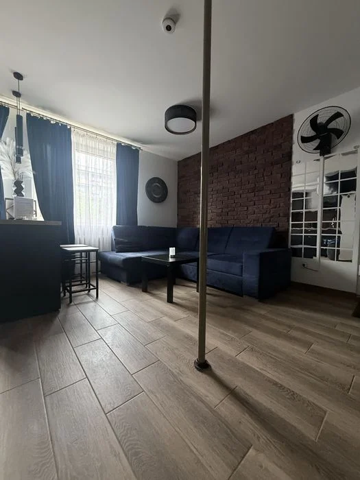 Apartament na doby JACUZZI, RURA DO POLE DANCE , LOZKO Z BALDACHIMEM i jest wyciszone