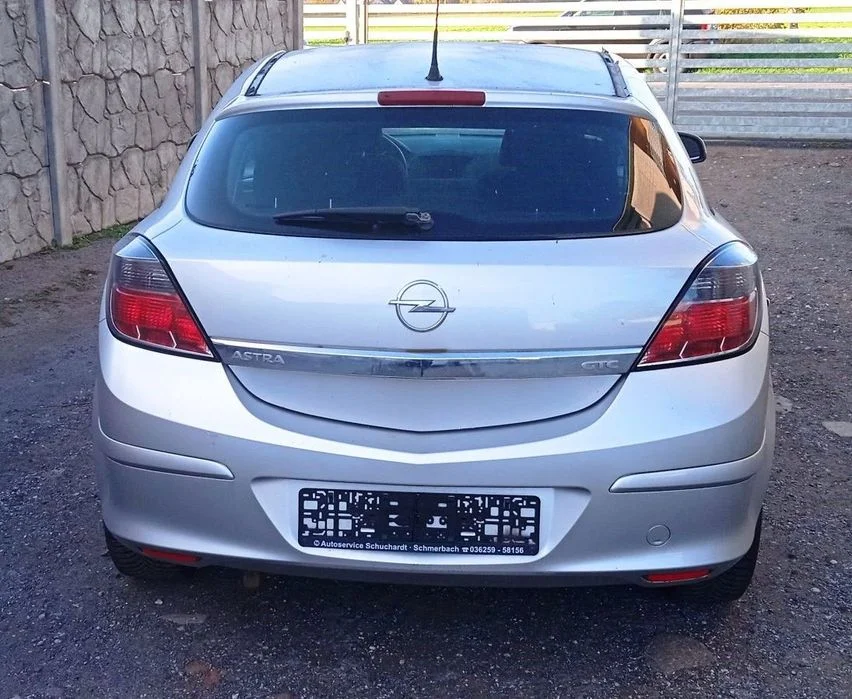 Na części Opel Astra III H GTC 1.6 B 3-Drzwi Z157 Z16XEP F17C394 Silnik Maska Zderzak Drzwi Klapa – zdjęcie 4