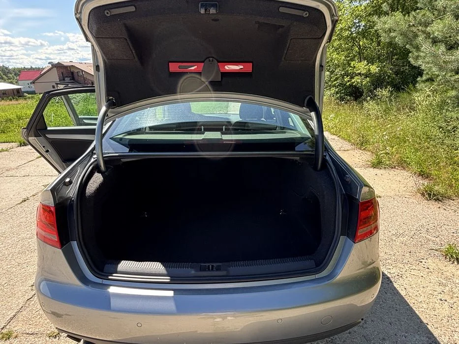 Audi A4 2.0 TDI 143 KM – Sedan – 2009 – 226 530 km – Xenon – ISOFIX – zdjęcie 8