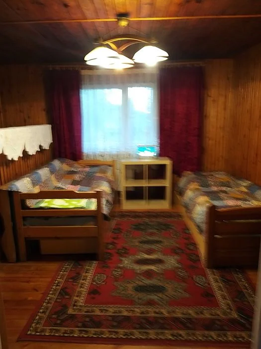 Domek wśród zieleni z S A U N Ą, Gor ą c ą b a l i ą, KOMINKIEM – zdjęcie 5
