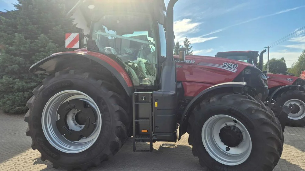 Ciągnik rolniczy CASE IH Puma 220 – zdjęcie 3