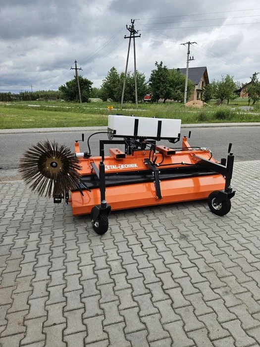 Zamiatarka komunalna TOP MT od 160cm do 240cm ! Niezawodna maszyna do utrzymywania czystości