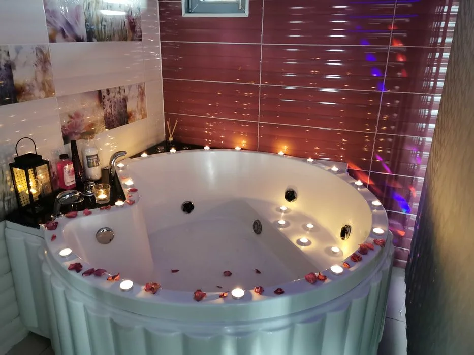 Dom na Mazurach z atrakcjami sauna balia jacuzzi LAST MINUTE tylko we wrześniu trzecia doba 1 zl – zdjęcie 3