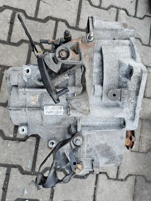 VW Passat B7 B8 Golf 6 1.6 2.0 TDI skrzynia biegów LHD QFZ